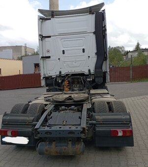 Mercedes Benz Actros 1845 - 14