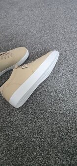 Prodám více párů bot NOVÉ - 14