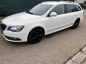 Škoda Superb 2 facelift 2014 125kW DSG Elegance - 14