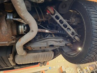 BMW e91 330d 2008 - Na náhradní díly - 14