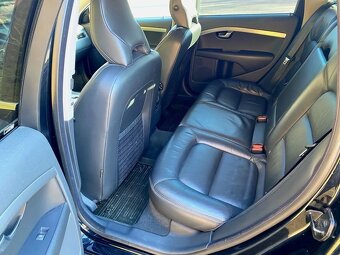 Volvo xc70 2010 - 14