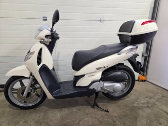 Honda SH125i - 14