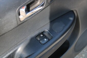 Hyundai i20, 1,2i 62KW, 1.maj.,ČR, 66.273 km, r.v. 2014 - 14