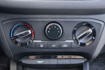 Hyundai i20 1.2i Comfort - 14