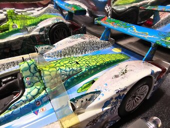 1:18 Vítěz závodu ALMS Adelaide Thousand z roku 2000 -- Audi - 14