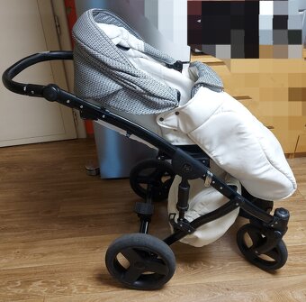 Kočárek Junama Madena - 14