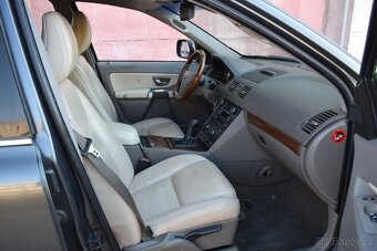 Volvo XC90 D5 2.4D 4X4/KŮŽE/MANUÁL/7MÍST/ - 14
