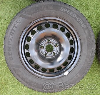 Sada zimní pneu 215/60 R 16, orig. disky a poklice - 14
