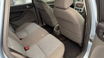 Ford Focus kombi 1.6i 74kw - možnost splátek - 14