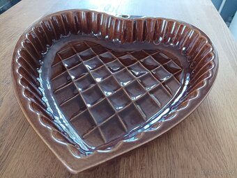 KERAMICKÁ FORMA VE TVARU SRDCE - 14