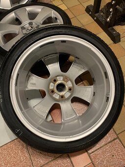 Alu kola Škoda R18 5X112 LETNÍ PNEU 225/40 R18 LUNA - 14