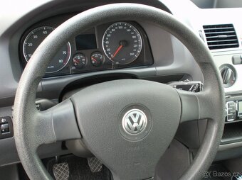 Volkswagen Touran 1,6Mpi bez koroze,TOPstav,poSTK - 14