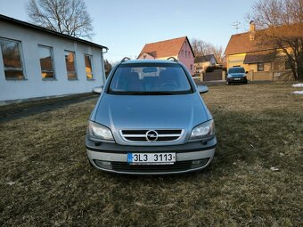 Zafira A - 14