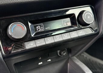 Škoda Fabia 1,2 TSI DIGIKLIMA benzín manuál 66 kw - 14