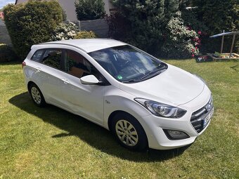 Hyundai i30 Combi 1.6 CRDi - 14