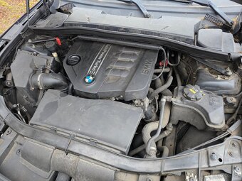 BMW X1 e84 16d / lci / 2014 / sport edice - 14