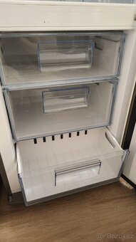 Velkokapacitní lednice Electrolux - 14