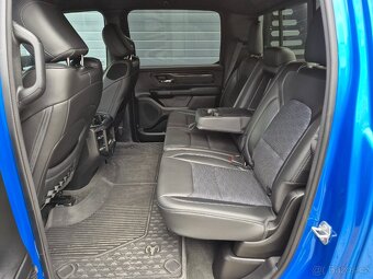DODGE RAM 1500 5,7 HEMI BUILT TO SERVE 2023 - 14