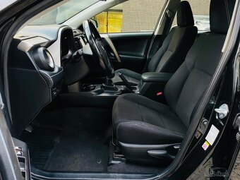 Toyota Rav4 2.0D 105KW MANUÁL 1.MAJITEL KAMERA TAŽNÉ 2WD - 14