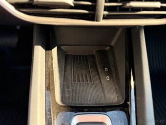 Škoda Octavia Combi Exclusive Selection - 14