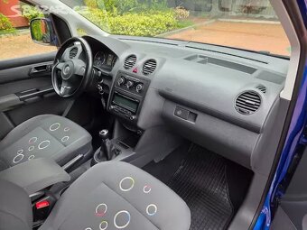 VW Caddy Maxi 1.6 TDI,Roncalli,7.míst,1.maj.serviska,tažné - 14