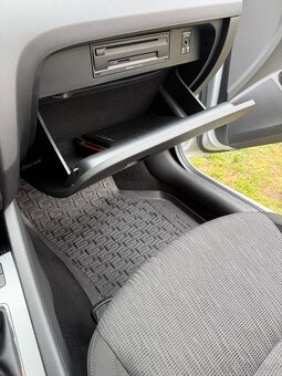 Škoda octavia III 2.0 110kw - 14