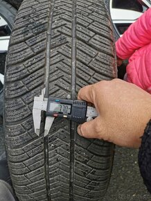 Originální alu kola na Volvo XC40 20" zimní - 14