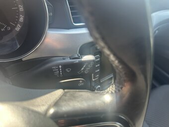 Škoda Superb 2.0 TDi 103kW serviska - 14