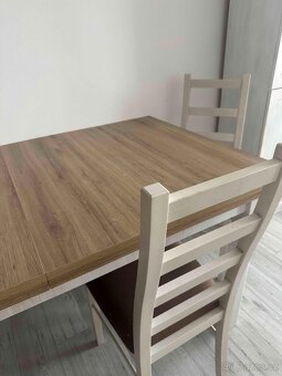 Jídelní a obývací nábytek - 14