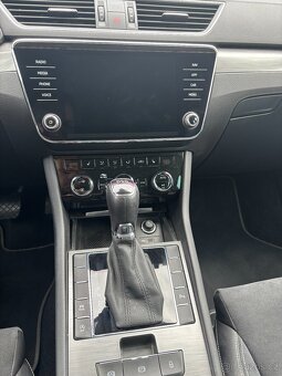 Škoda Superb, 1,5 TSI DSG STYLE,Servisováno - 14