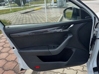 Škoda Octavia RS 2.0 TSI 162kw, DSG, Výbava, Panorama - 14