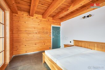 Prodej rodinného domu, 216 m², Nové Hrady, ul. Vilová čtvrť - 14
