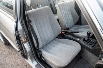 BMW E30 320i - 14