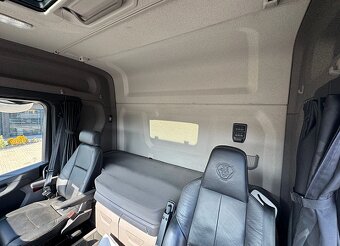 Scania R540 8x2/4 - valník s hydraulickou rukou FASSI - 14