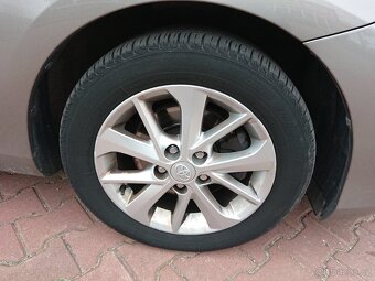 Toyota Auris 2.0 D-4D Active 12/2013 - 14