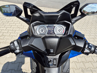 Prodám Honda Forza 125 , r. v. 2023, ABS, TC, ČR, v záruce - 14