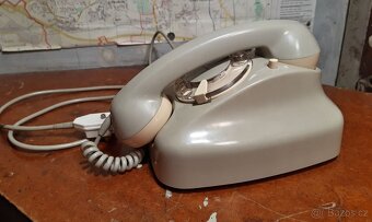 Funkční pevný telefon Siemens-Halske, rok 1954 - 14