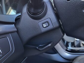 HYUNDAI i40 Wagon 1.7 CRDi 16V 104kW EXPERIENCE SUCCESS - ČR - 14