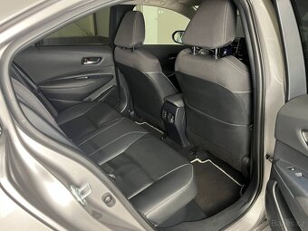 Toyota Corolla 1.8i Hybrid, r. 2020, 103t.km, výbava, servis - 14
