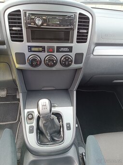 Suzuki grand vitara 2.0 benzín - 14