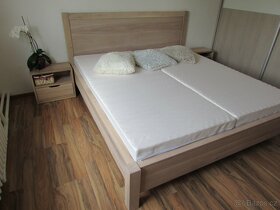 Luxusná dubová postel Klára + zdarma 2 stolíky, od 690€ - 14