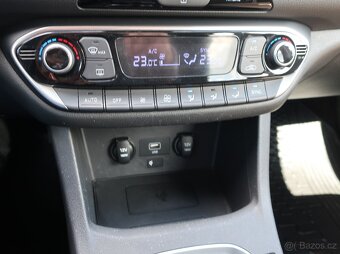 Hyundai i30 WG 1.6CRDi 85kW SMART ČR 1MAJITEL TAŽNÉ - 14