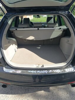 Mazda CX7 2.3 benzín turbo 191kW,rv.2008,manual - 14