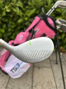 Prodám juniorský golfový set US Kids Golf, 57" - 14