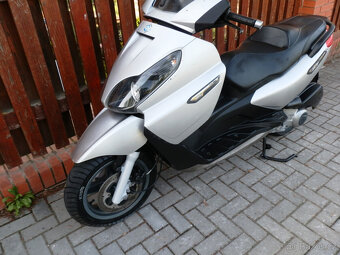 Piaggio X7 125 - 14