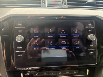 VW Passat B8.5 Variant 2.0TDI 140kW DSG - 14