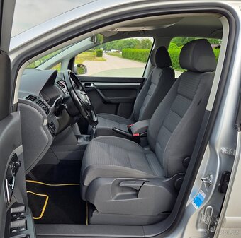 Volkswagen Touran 1.9 TDI 77KW/105PS R.V.10/2006 - 14