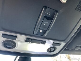 BMW 330i 200 kW, xDrive, M-paket, PANO - 14