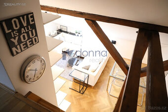Pronájem podkrovního bytu 2+kk, 60m², ul. Řehořova, Praha 3  - 14