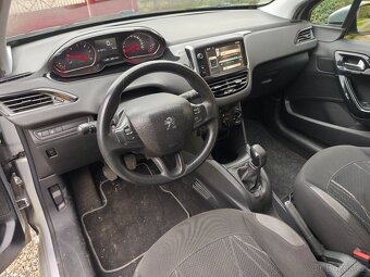 PEUGEOT 208 - 14